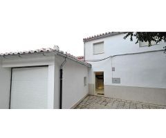 CASA DE DISEÑO EN UNA DE LAS MEJORES ZONAS DE GRANADA.