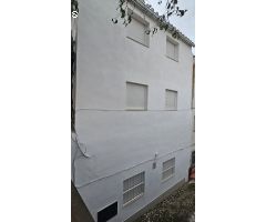 CASA DE DISEÑO EN UNA DE LAS MEJORES ZONAS DE GRANADA.