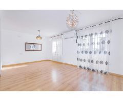 ¡Oportunidad en Las Gabias! Piso en urbanización con piscina