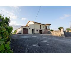 Casa con  6000 m2 de terreno en Viveda, Santillana del Mar????????