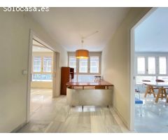 Tu Espacio Ideal en el Corazón de Alicante: Vivienda o Negocio a un Paso del Mar