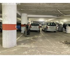 SE VENDE CÓMODA PLAZA DE GARAJE EN EL BULEVAR DEL PLA