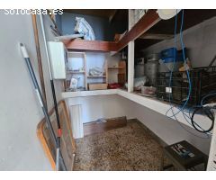 SE VENDE LOCAL CON LICENCIA LISTO PARA NEGOCIO O CAMBIO DE USO A VIVIENDA