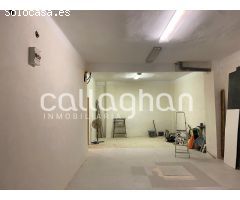Polivalente inmueble en el corazón de Burjassot