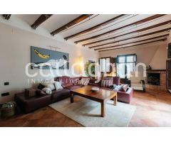 Descubre esta exclusiva villa, un tesoro u?nico con historia y estilo contempora?neo.