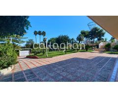 Exclusivo chalet  en Tancat de L’Alter con 1.464 m² de parcela a dos calles  y vistas espectaculares