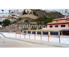 Edificio en venta en primera línea Junto al mar en Playa los Olivos.