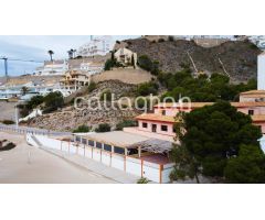 Edificio en venta en primera línea Junto al mar en Playa los Olivos.