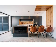 ÁTICO DE LUJO Y DISEÑO JUNTO A CAMPO DE GOLF