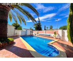 Villa en Venta en la Nucia, Alicante
