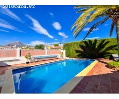 Villa en Venta en la Nucia, Alicante