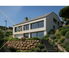 Casa de estilo moderna y  contemporánea de 376?m² con vistas al mar en la mejor zona de Alella.