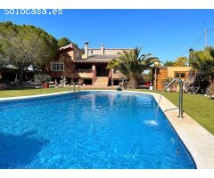 GRAN CASA CON PARCELA DE 4.000m2