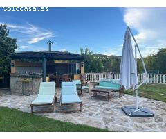 Chalet con piscina y pista de padel a la venta en Alcoy