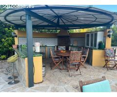 Chalet con piscina y pista de padel a la venta en Alcoy