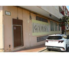 ¡Inversión Comercial en Xeraco: Local Comercial de Oportunidad!