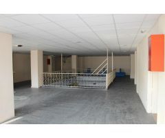 ¡Inversión Comercial en Xeraco: Local Comercial de Oportunidad!