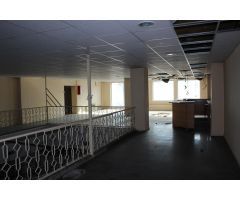¡Inversión Comercial en Xeraco: Local Comercial de Oportunidad!