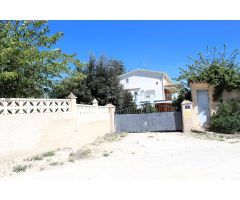 *Chalet único en venta cerca de Alcoy: Encanto histórico, naturaleza y exclusividad*
