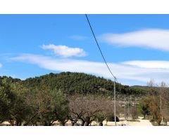*Chalet único en venta cerca de Alcoy: Encanto histórico, naturaleza y exclusividad*
