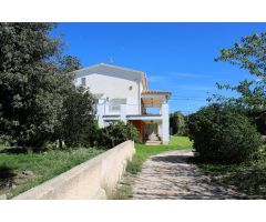 *Chalet único en venta cerca de Alcoy: Encanto histórico, naturaleza y exclusividad*