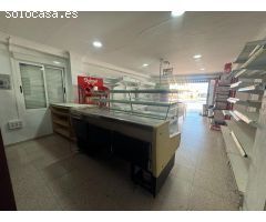 LOCAL COMERCIAL ESQUINERO EN PLENO CENTRO DE LA PLAYA