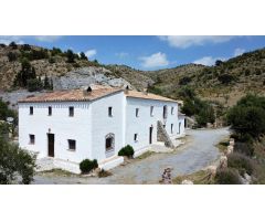 **SE VENDE HOTEL – CASA RURAL**