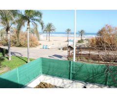 :  ???? Casa Pareada en Primera Línea de Mar – ¡Tocando la Arena! ????