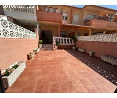 CHALET ADOSADO-DUPLEX CON GRAN PATIO,  BARBACOA E INSTALACIONES COMUNES