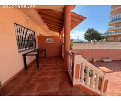 CHALET ADOSADO-DUPLEX CON GRAN PATIO,  BARBACOA E INSTALACIONES COMUNES