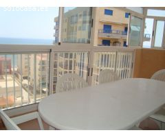 APARTAMENTO CON PISCINA Y VISTAS AL MAR