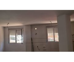 PLANTA BAJA REFORMADA MUY CERCA DEL PASEO