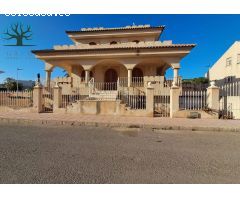 CHALET SUPER AMPLIO EN PLAYAGRANDE