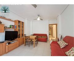 AMPLIO PISO A 100 METROS DEL PASEO MARÍTIMO