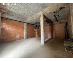 Se vende local en basto y esquinero zona El parador