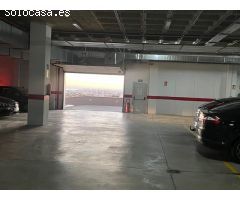 Se vende plaza de garaje Centro de Negocios Aguadulce.