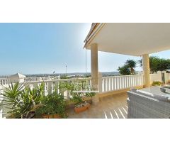 CHALET INDEPENDIENTE PARA DISFRUTAR DEL GOLF Y DEL MAR