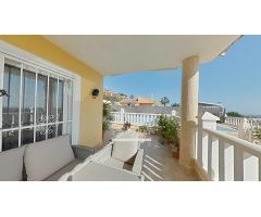 CHALET INDEPENDIENTE PARA DISFRUTAR DEL GOLF Y DEL MAR