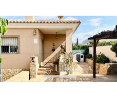 CHALET INDEPENDIENTE DE 200M2 EN BUSOT