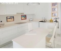 ATICO DUPLEX EN ALICANTE CENTRO CON VISTAS AL MAR Y GRAN TERRAZA