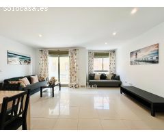 APARTAMENTO CON VISTAS AL MAR Y LICENCIA TURÍSTICA EN CAMPELLO