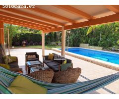 PRECIOSA VILLA INDEPENDIENTE EN  PUEBLO ACANTILADO EL CAMPELLO