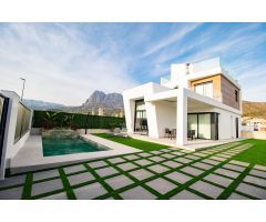 EXCLUSIVA VILLA EN FINESTRAT A ORILLAS DEL PUIG CAMPANA