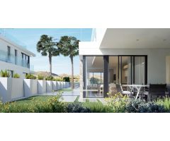 VILLA DE 300 M2 JUNTO AL CAMPO DE GOLF FONT DEL LLOP