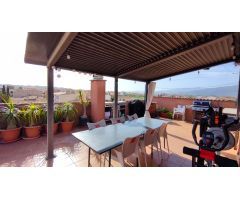 MAGNÍFICO ÁTICO  CON GRAN TERRAZA Y DOS PLAZAS DE PARKING EN SANTA MARIA DEL CAMI