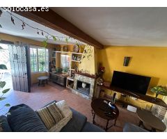ADOSADO CON ENCANTO EN TORREBLANCA - 3 dormitorios, 1 baño -  PATIO - TERRAZA - TRASTERO- PISCINA