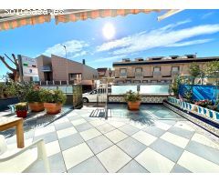 Chalet adosado en segunda línea de la playa de La Mata (Torrevieja)