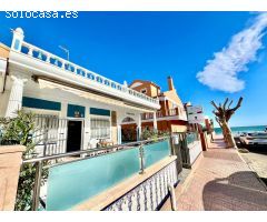 Chalet adosado en segunda línea de la playa de La Mata (Torrevieja)