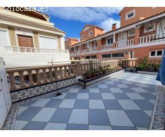 Chalet adosado en segunda línea de la playa de La Mata (Torrevieja)