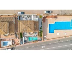 Exclusiva villa independiente de estilo mediterráneo con vistas al mar y piscina privada